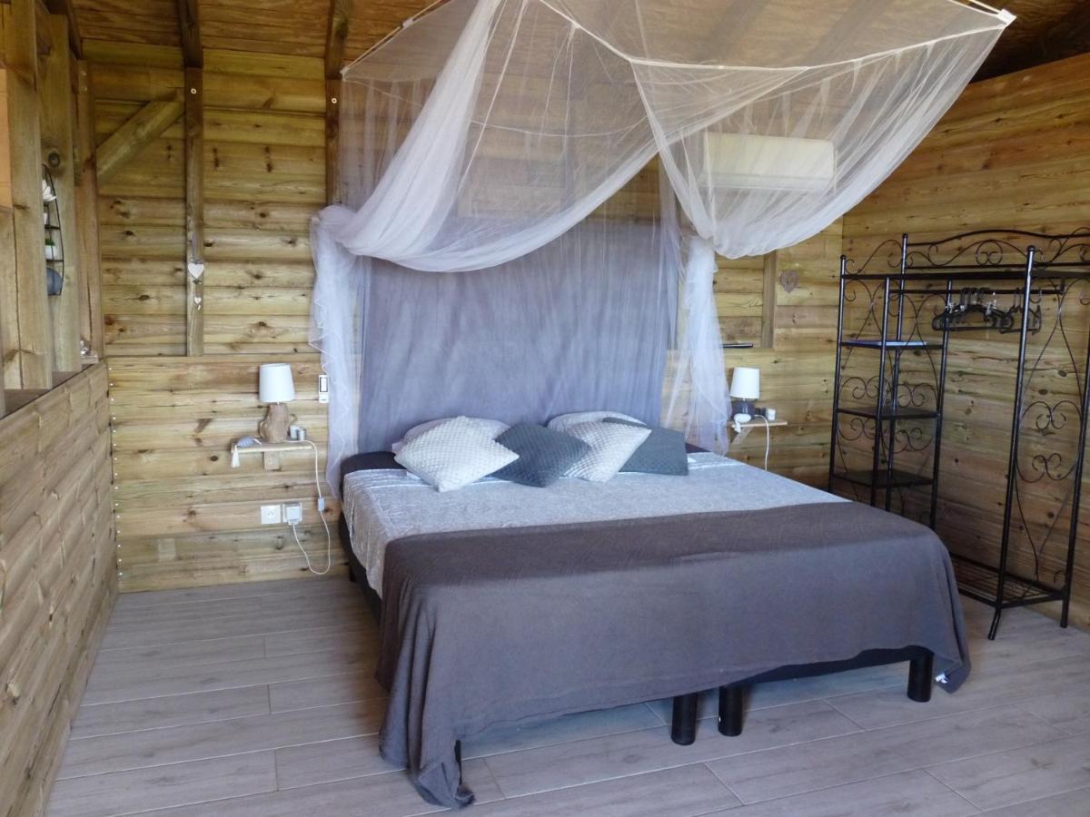 Bungalow La Tortue Bleue Буянт Екстер'єр фото