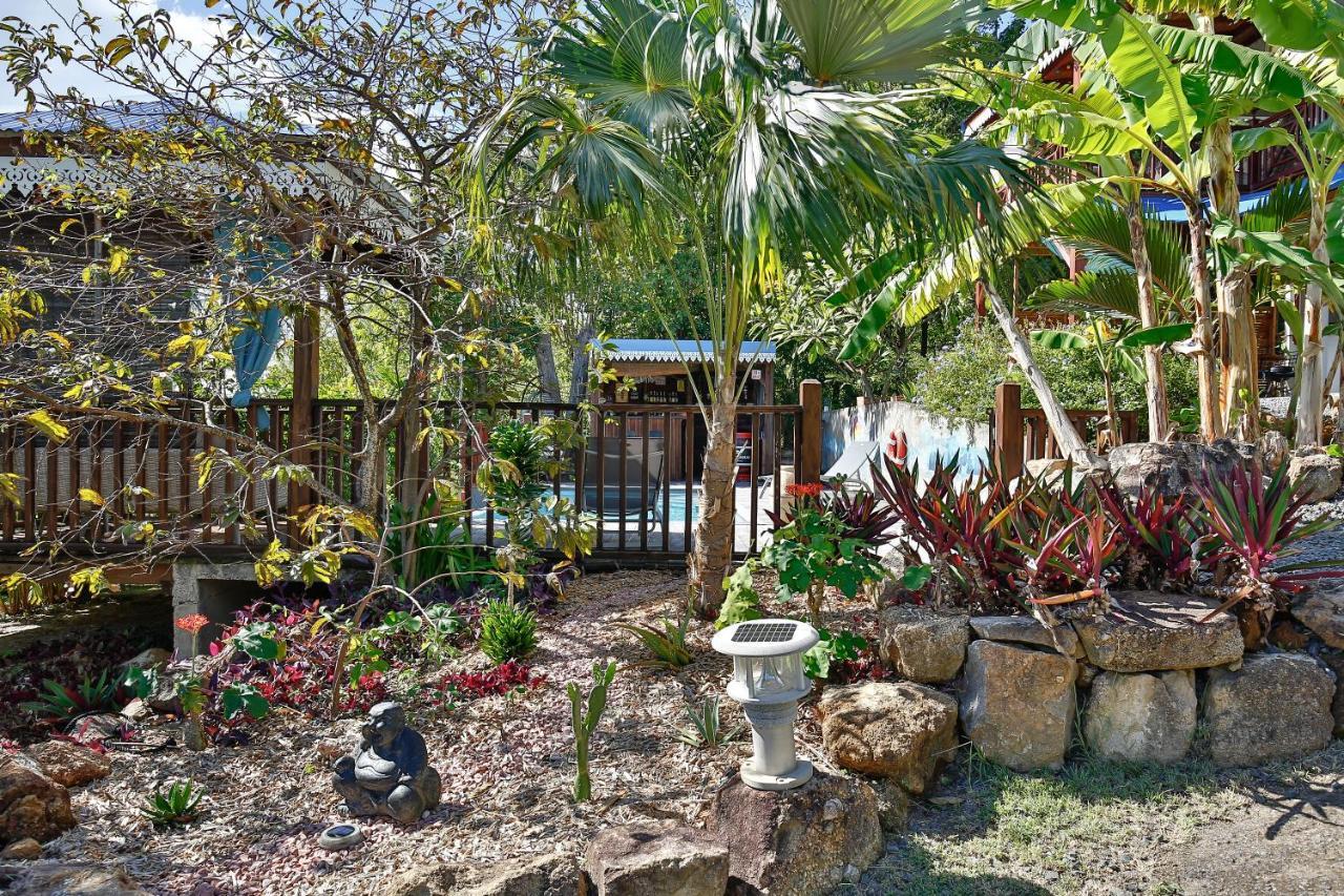 Bungalow La Tortue Bleue Буянт Екстер'єр фото